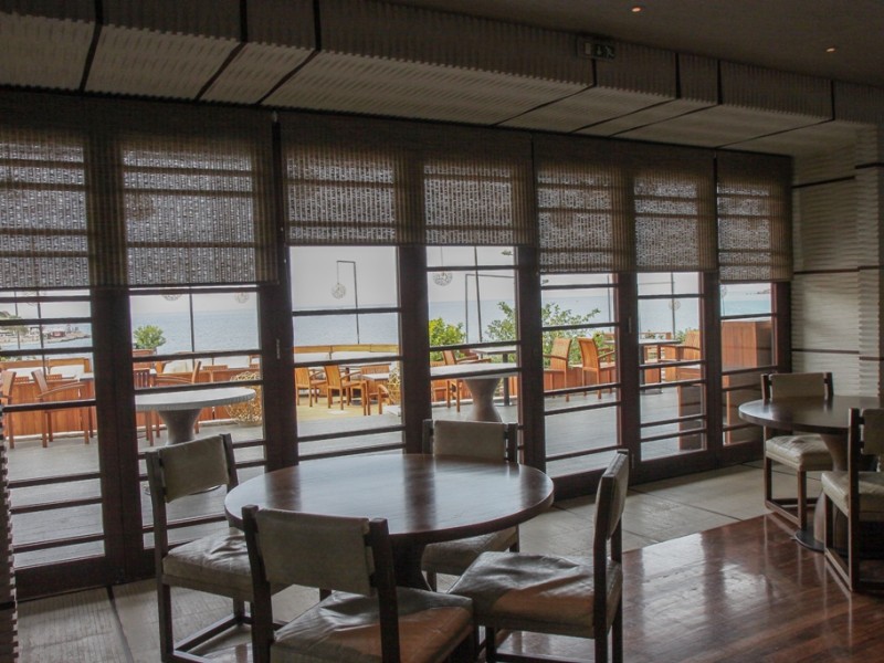 Natural fabric roller blinds @ Matsuhisa, Four Seasons, Vouliagmeni